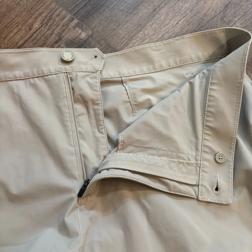 RHONE Men's Size 38 Flat Front Gray Shorts Golf Outdoor Resort Dress‎